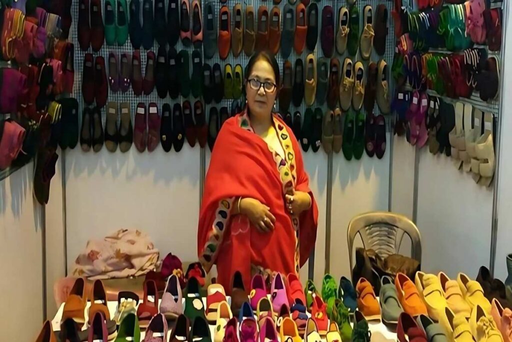 About mukta shoes stall